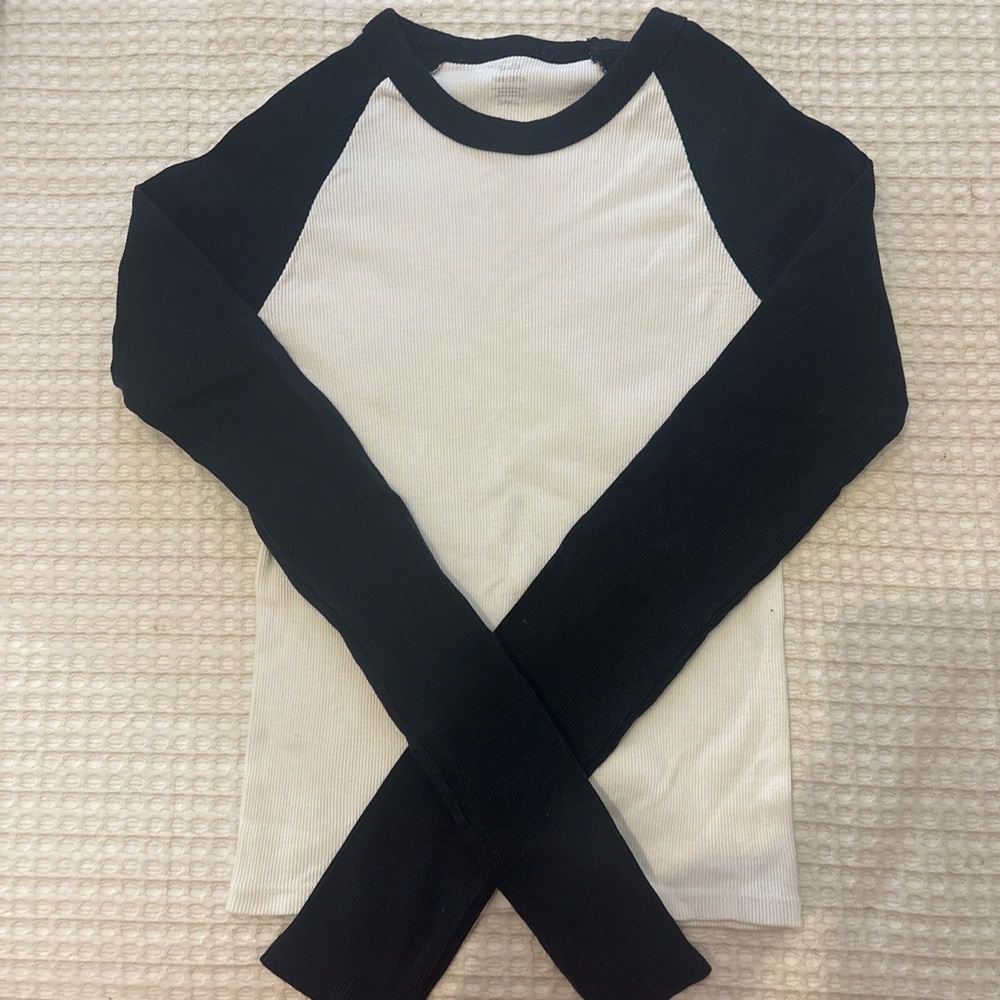 Brandy Melville navy and White Long Sleeve Tee